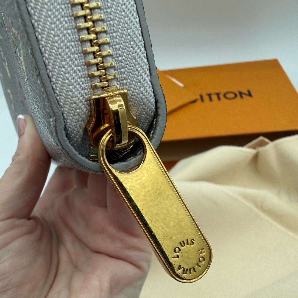 Louis Vuitton Ultra Rare Garden Wallet - Picture 2 of 6